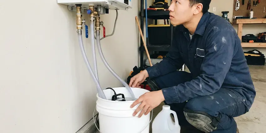 Tankless Water Heater Maintenance in Chicago